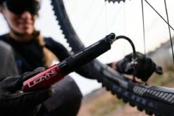 Lezyne Minipumpe Grip Drive HV 18,6 Cm / Schwarz 15 Lezyne Minipumpe Grip Drive HV 18,6 Cm / Schwarz -e-bikes4you 452100039 06
