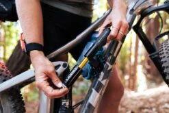 Lezyne Minipumpe CNC Pocket Drive HV Schwarz-glänzend -e-bikes4you 452100113 04