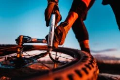 Lezyne Minipumpe CNC Pocket Drive HV Schwarz-glänzend -e-bikes4you 452100113 05